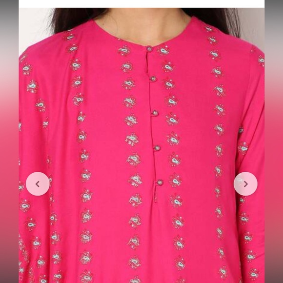 W kurti - Picture 3 of 5